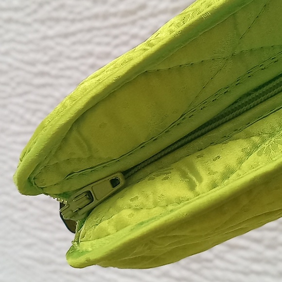 Dana Buchman Toiletry Case - Picture 6 of 10